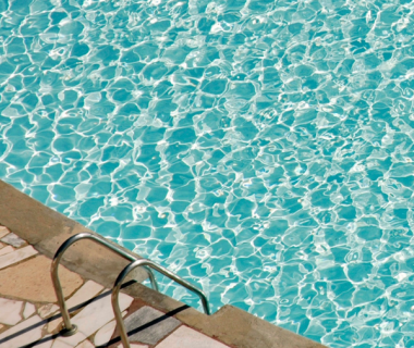 Traitement de la piscine sans produits chimiques 2