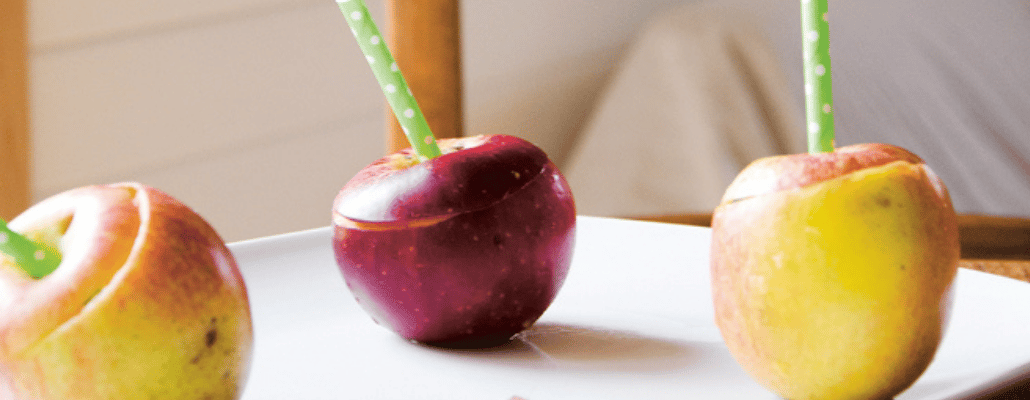 Tasses d’automne et nectar de pomme