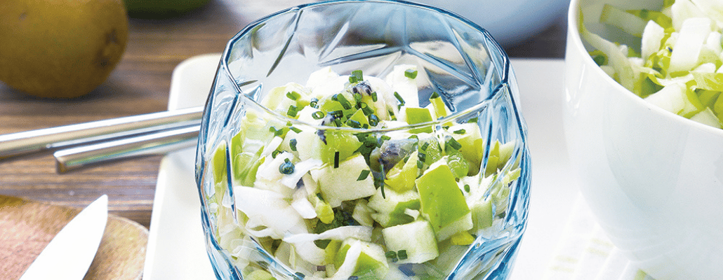 Verrines en salade : endive, pomme verte, avocat et kiwi