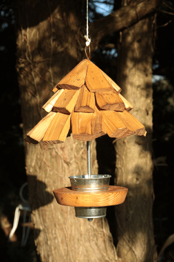 Mangeoire à graines pour oiseaux 2