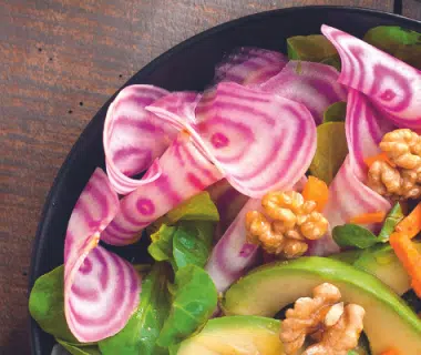 Salade d’hiver super vitaminée : recettes détox savoureuse pour purifier le corps