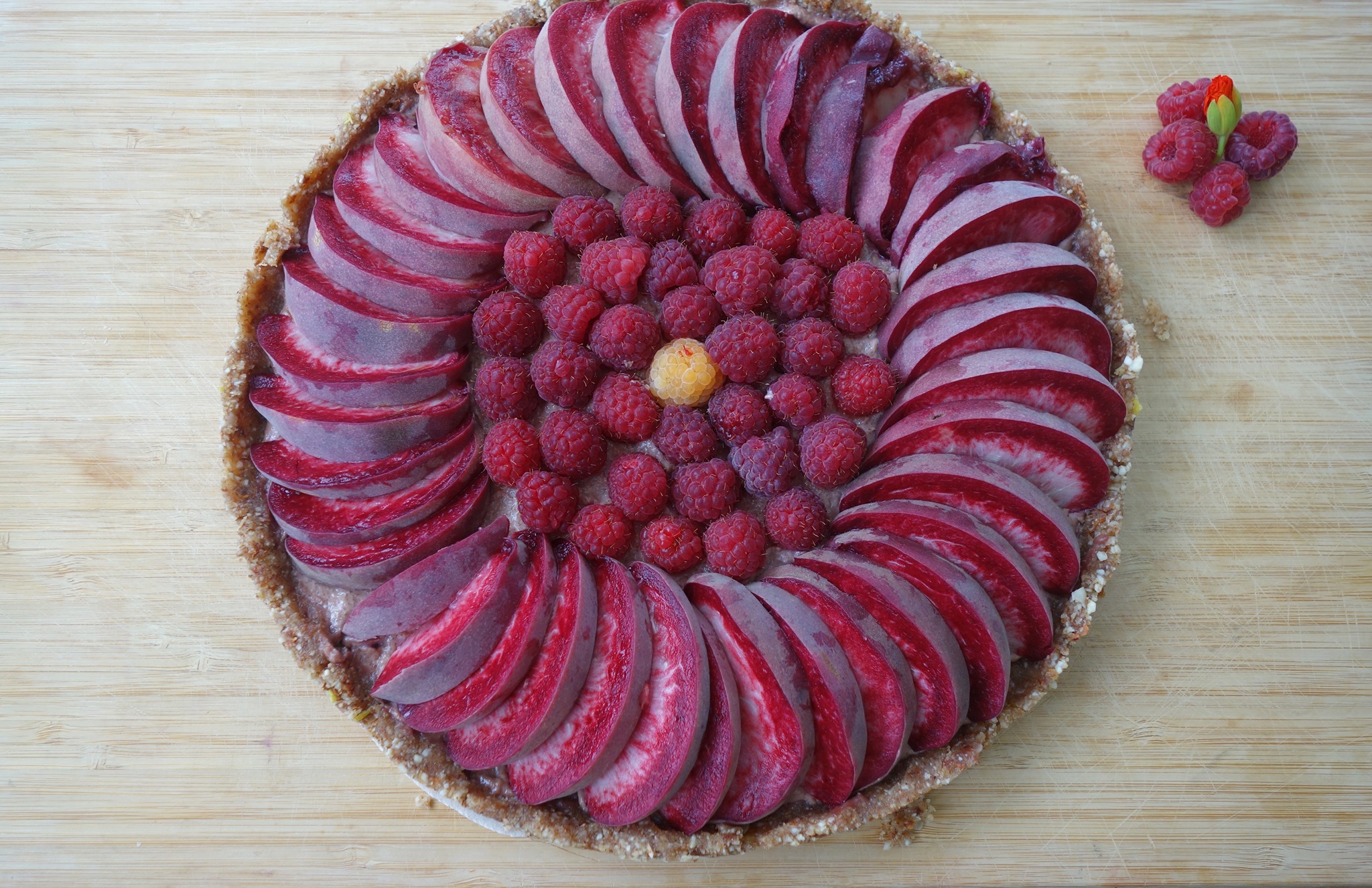 tarte pêche de vigne-framboise
